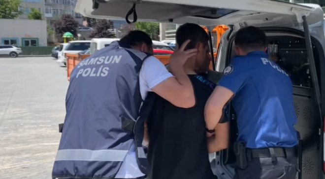 Balık tutan kişiyi ‘İki saattir bir balık tutamadın’ diyerek dövüp denize attı, eşyalarını gasp etti